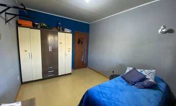 Imagem 3: EXCELENTE CASA ESTILO SOBRADO de 4 quartos, localizado em rua tranquila e residencial, no