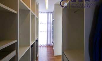 Imagem 3: Desfrute de conforto e segurança na melhor localização dentro do condomínio. Casa em doi