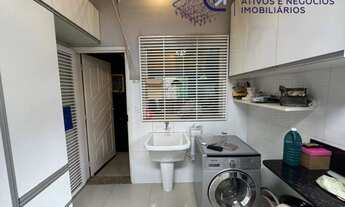 Imagem 7: Em frente a praça do bairro !!! Excelente localização e associada com a bom gosto essa c