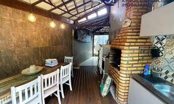 Imagem 3: Em frente a praça do bairro !!! Excelente localização e associada com a bom gosto essa c