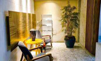 Imagem 5: Para você que quer morar bem num apartamento espaçoso e aconchegante pertinho da praia. Ve