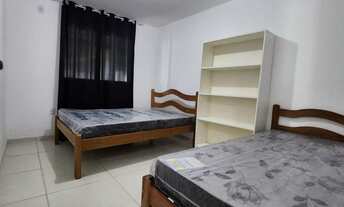 Imagem 7: 205, m2 de área construída, total de área 450 m2 03 Quartos sendo 01 Suíte, Sala Ampla par