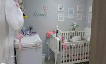 Imagem 3: Excelente apartamento muito bem decorado, composto de varanda, salão em dois ambientes com