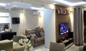 Imagem 2: Excelente apartamento muito bem decorado, composto de varanda, salão em dois ambientes com