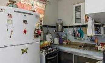 Imagem 4: Em frente ao Campão de Vista Alegre, Zonal Sul do bairro, fartíssimo comercio, condução, s