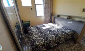 Imagem 7: Bom apartamento de fundos sala todo no piso frio tendo 2 quartos em bom tamanho, cozinha