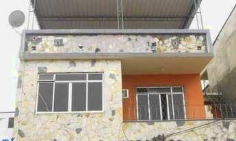 Imagem: Boa casa de frente, sala em l, bem bonita