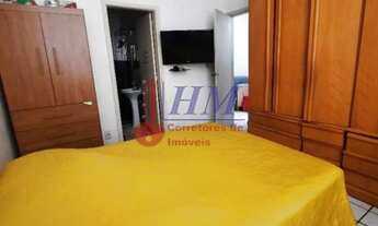 Imagem 6: Localizado na Rua dos Inválidos, no coração do Centro, este charmoso apartamento oferece c