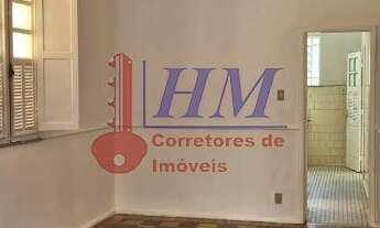 Imagem 2: Imagina viver em uma casa linear, no coração do Méier, com um terreno espaçoso de 12 x 35m