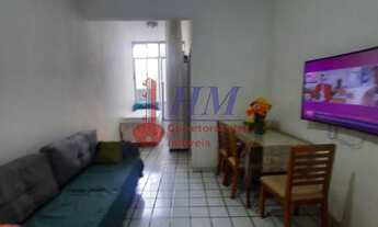 Imagem 5: Localizado na Rua dos Inválidos, no coração do Centro, este charmoso apartamento oferece c