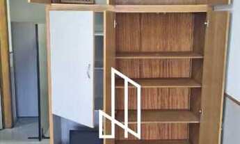 Imagem 2: Maravilhosa sala na rua Conde de Bonfim, Tijuca, andar alto, porcelanato, armários, perto