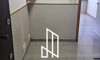 Imagem 7: Maravilhosa sala na rua Conde de Bonfim, Tijuca, andar alto, porcelanato, armários, perto