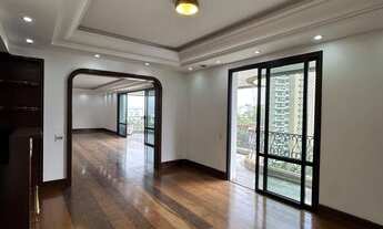 Imagem 7: Apartamento 4 dormitórios, 4 suítes, 6 banheiros, 3 vagas de garagem, 350m2 AP0008