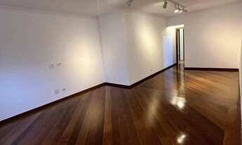 Imagem 3: Apartamento de 250m2, 1 Sala de estar, 1 Sala de jantar, 3 Quartos sendo 1 Suíte, Lavabo