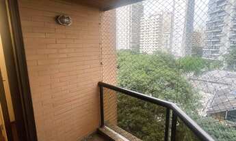 Imagem 6: Apartamento de 250m2, 1 Sala de estar, 1 Sala de jantar, 3 Quartos sendo 1 Suíte, Lavabo