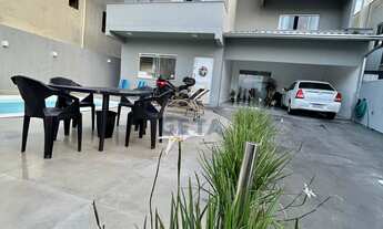 Imagem: Casa dos sonhos à venda em Camboriú no