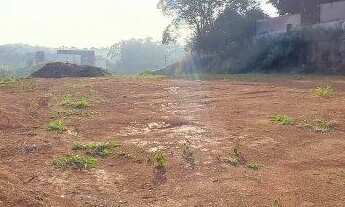 Imagem 2: Terreno, com zoneamento industrial de frente para rodovia