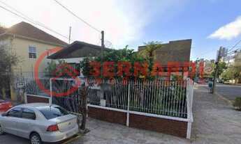 Imagem: CASA DE ESQUINA NO CENTRO