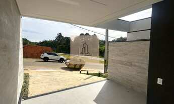 Imagem 3: Casa Exclusiva com Design Moderno e Alto Padrão de Acabamento no Condomínio Reserva Ipanem