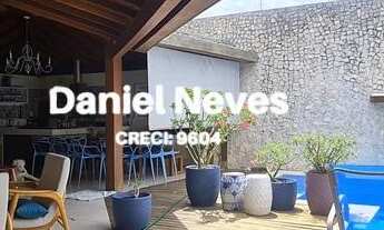 Imagem: Casa à Venda na Avenida Priscila Dutra