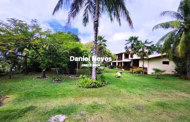 Imagem 3: Belíssimo Sítio de 6.700m2 à VENDA em Busca Vida, aproximadamente, 400 metros da Praia, Ca