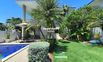 Imagem: Casa à venda na Estrada do Coco, próxima