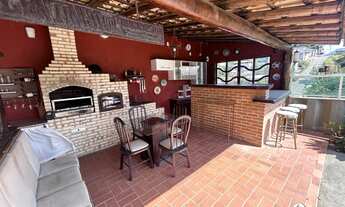 Imagem 2: Casa Duplex à venda 5 Quartos sendo 4 suítes lazer com área gourmet, piscina,churrasqueira