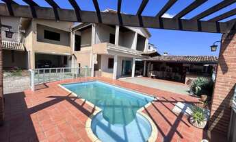 Imagem: Casa Duplex à venda 5 Quartos sendo 4 suítes