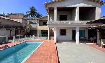 Imagem 4: Casa Duplex à venda 5 Quartos sendo 4 suítes lazer com área gourmet, piscina,churrasqueira