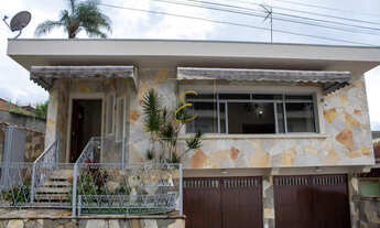 Imagem: Casa à venda no centro de Poços de Caldas