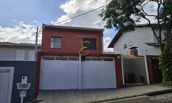 Imagem: Casa de Alto Padrão à Venda  Bairro