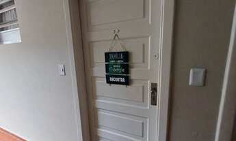 Imagem 3: AMPLO QUARTO E SALA, BEIRA MAR, VISTA MAR LATERAL, 01 WC, 01, ÁREA DE SERVIÇO, 01 VAGA COL