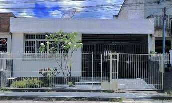 Imagem 2: Casa à venda em Aracaju, São José, com 5 quartos, 304m²