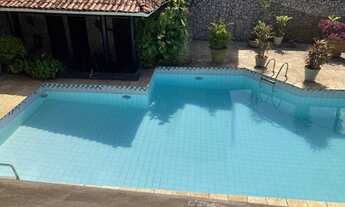 Imagem: Casa à venda com 07 quartos sendo 03 suítes