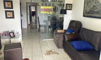 Imagem 7: Casa de dividida em 3 partes, com 1º andar (4 quartos sendo 1 suíte) e o térreo com um kit