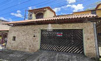 Imagem: Casa com Piscina e Area Gourmet - Bairro