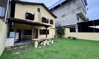 Imagem: Casa à venda em Inhapim, Centro, com 5