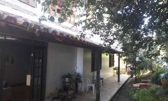 Imagem 2: Casa à venda em Salvador, Itapuã, com 4 quartos, 367.47m²