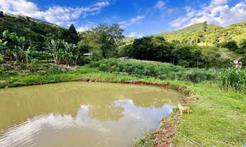 Imagem: Sítio com Riacho em Solitária Baixa na