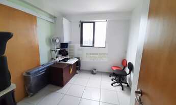 Imagem 7: Apartamento para Venda em Recife, Casa Forte, 4 dormitórios, 3 suítes, 4 banheiros, 2 vaga