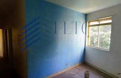 Imagem 7: Prédio comercial com loja e 5 apartamentos, com 520m², à venda