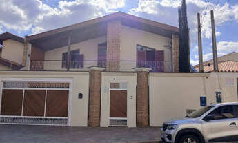 Imagem: Casa assobradada, 368 m² AC, 4 quartos