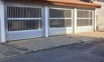 Imagem 2: Casa térrea à venda com 238m² AC, 4 quartos, 1 suíte, 4 vagas de garagem cobertas