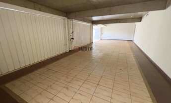 Imagem 2: Imóvel de Alto Padrão, 3 Pavimentos, Próximo ao Shopping Rio Preto e HB