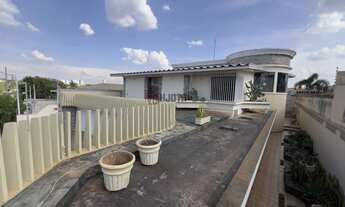 Imagem 4: Imóvel de Alto Padrão, 3 Pavimentos, Próximo ao Shopping Rio Preto e HB