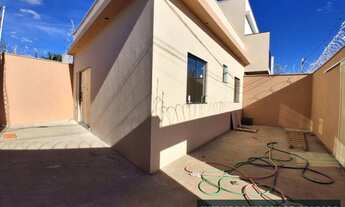 Imagem 1: Casa à venda, Todos os Santos, com 2 quartos, 100m²