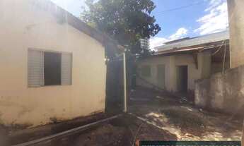 Imagem 5: Casa à venda em Montes Claros, Centro, com 4 quartos, 423m²