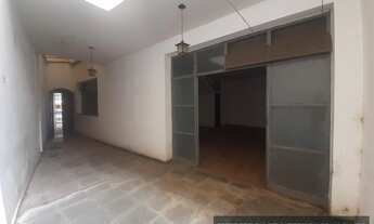 Imagem 5: Casa, 370m², à venda em Montes Claros, Centro