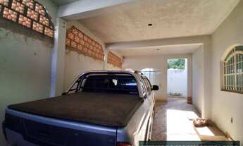 Imagem 3: Casa à venda em Montes Claros, Santa Rita I, com 2 quartos, 263,67m²