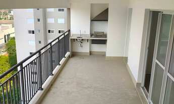 Imagem 2: Apartamento 136m² • 4 Dormitórios (2 Suítes) - Suíte master com closet • 2 Vagas - Resort